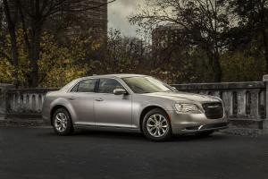 Chrysler 300C Limited 2015 года